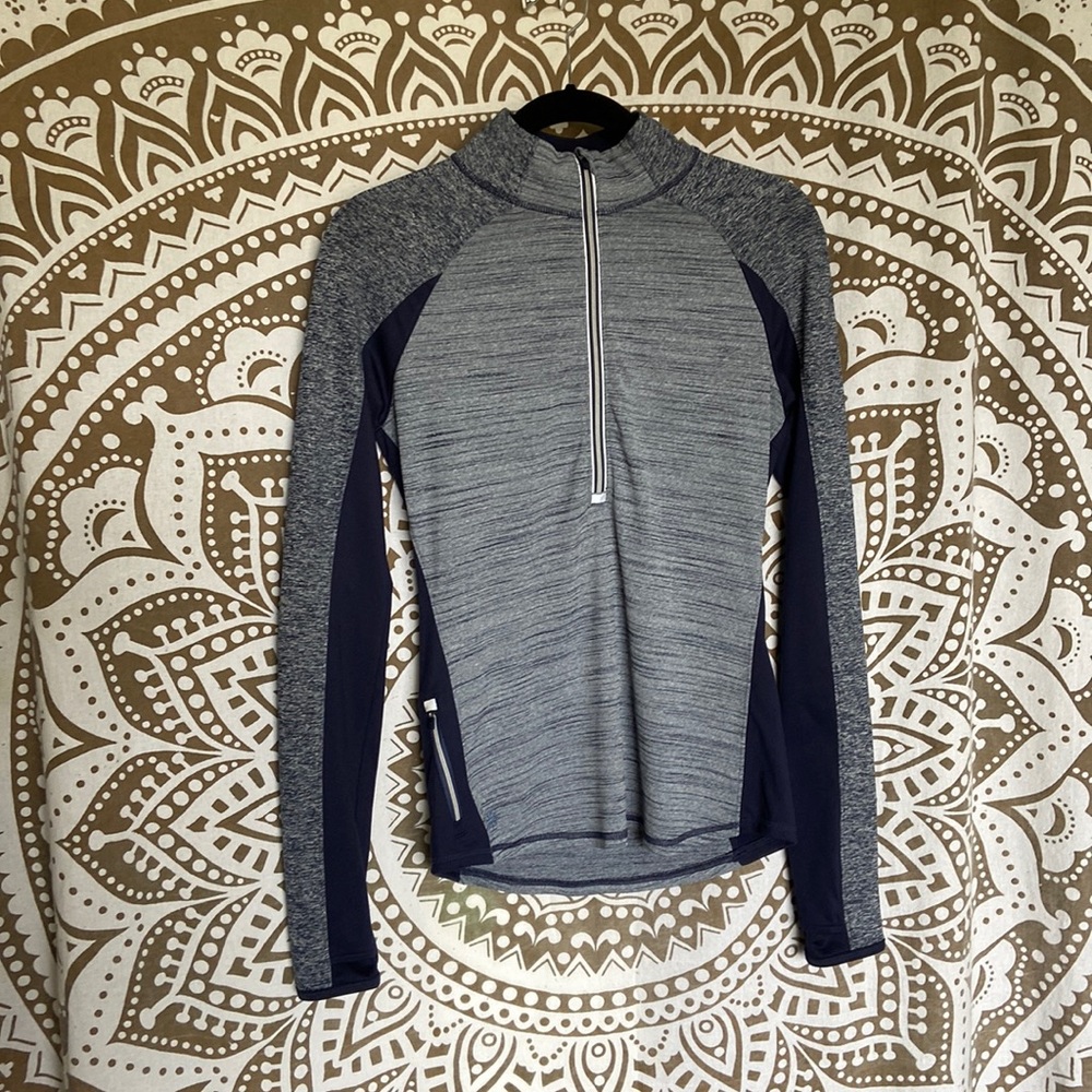 Athletic small 1/4 zip running top